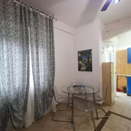 Aparthotel Casa Vacanza Con Accesso Diretto In Spiaggia