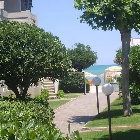 Casa Vacanza Con Accesso Diretto In Spiaggia Aparthotel