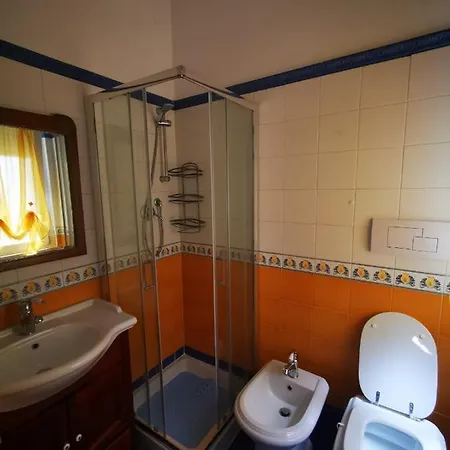 Aparthotel Casa Vacanza Con Accesso Diretto In Spiaggia Silvi Marina