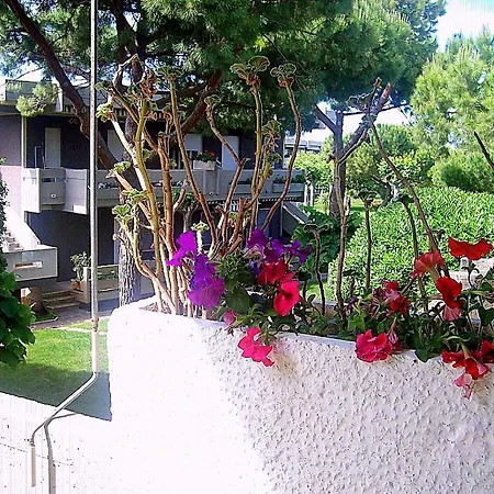 Casa Vacanza Con Accesso Diretto In Spiaggia Aparthotel Silvi Marina