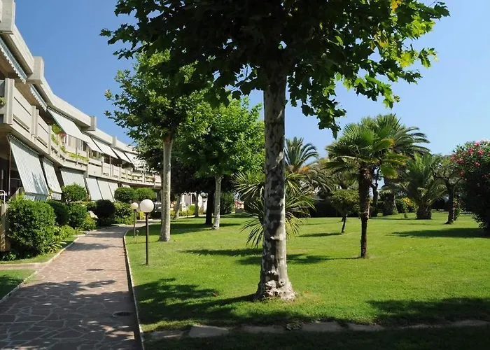 Casa Con Accesso Diretto In Apartmanhotel *